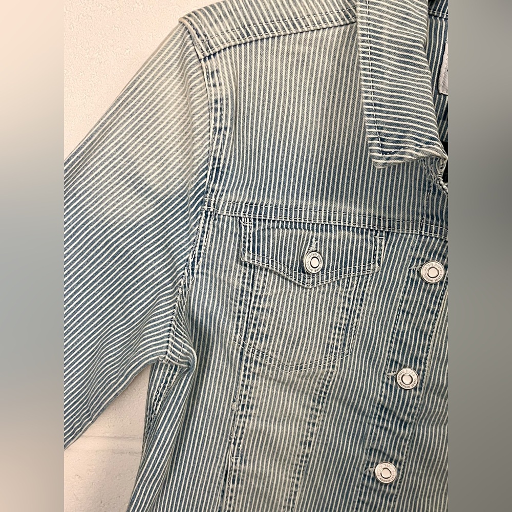 Kensie Women's Jean Jacket with Blue Stripes Size M - Picture 3 of 5
